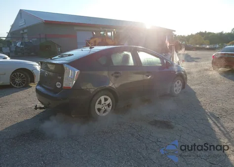 2010 Toyota Prius z USA, uszkodzony, nr VIN JTDKN3DU4A0244664